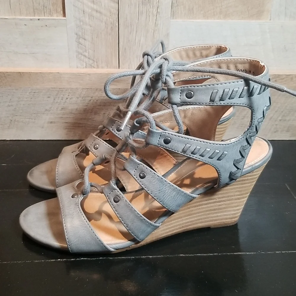 Cute Gray Platform Wedge Sandles with Laced Up Tie Size 8.5